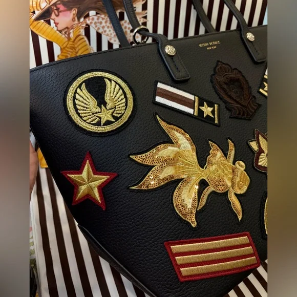 HENRI BENDEL MILITARY Zippered Tote Gold/Red Embroidered Patches & Lipstick Fob💄 - Picture 14 of 16